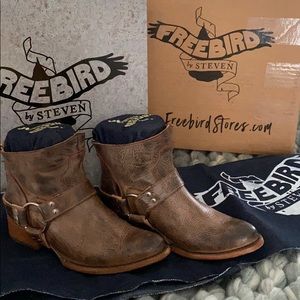 Freebird by Steven Santiago leather ankle boots